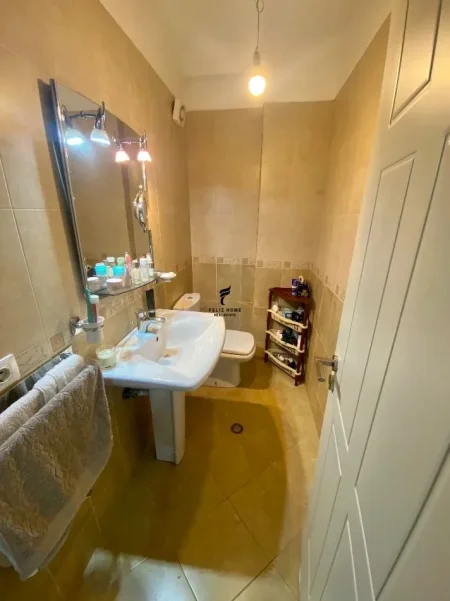 Tirane, shitet apartament 2+1 Kati 3, 116 m² 170.000 € (YZBERISHT)