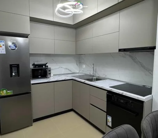 Tirane, jepet me qera apartament 2+1 Kati 7, 101 m² 730 € (Rruga Ndre Mjeda)