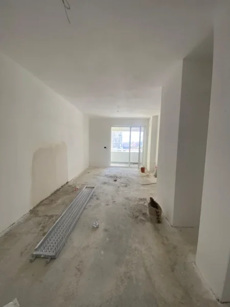 Tirane, shitet apartament 2+1 Kati 4, 104 m² 120.000 € (Univers City)