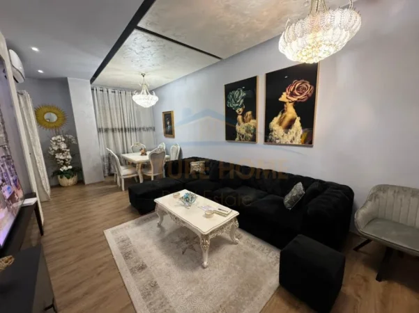 Shqiperi, jepet me qera apartament 1+1+Ballkon Kati 2, 70 m² 450 € (unaza e re)