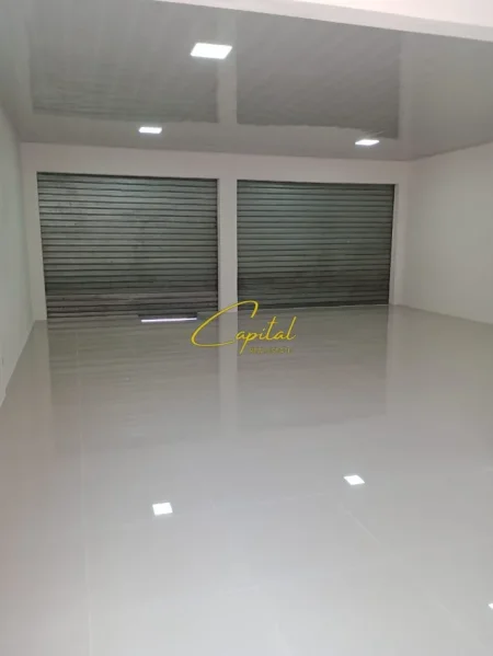 Tirane, jepet me qera magazine Kati 0, 140 m² 500 € (AUTOSTRADA TR-DR)