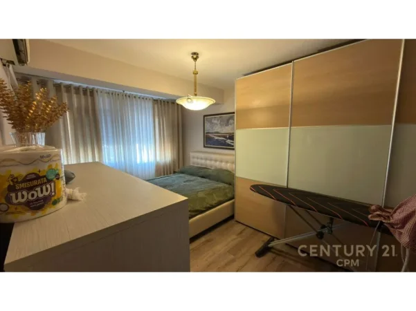 Tirane, shitet apartament 2+1+Ballkon Kati 4, 110 m² 215.000 € 