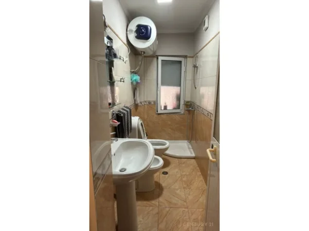 Tirane, shitet apartament 2+1+Ballkon Kati 4, 110 m² 215.000 € 