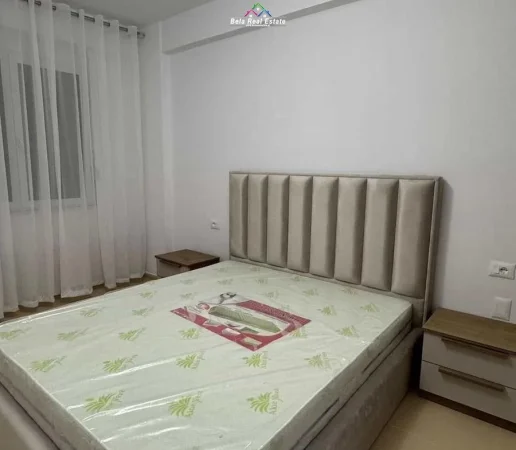 Tirane, jepet me qera apartament 2+1 Kati 7, 101 m² 730 € (fusha e aviacionit)