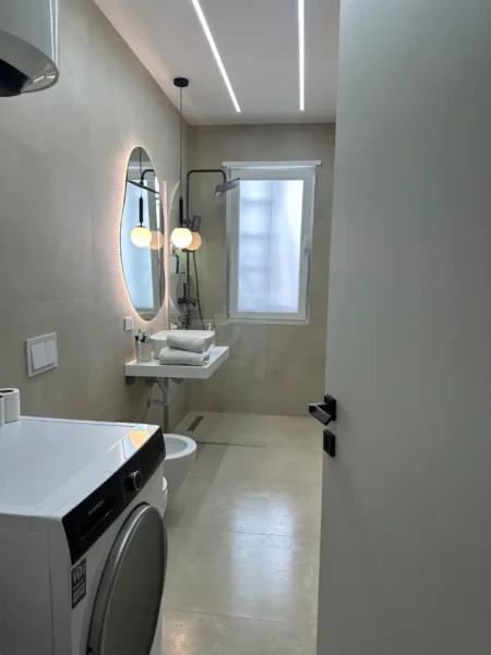 Tirane, shitet apartament 2+1+Ballkon Kati 8, 96 m² 145.000 € (Gryka Kacanikut)