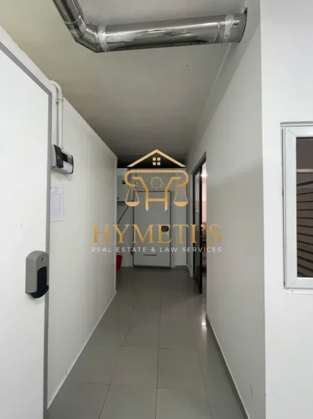 Tirane, shitet ambjent biznesi Kati -1, 248 m² 330.000 € (Rr. Rrapo Hekali)