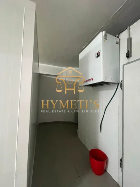 Tirane, shitet ambjent biznesi Kati -1, 248 m² 330.000 € (Rr. Rrapo Hekali)