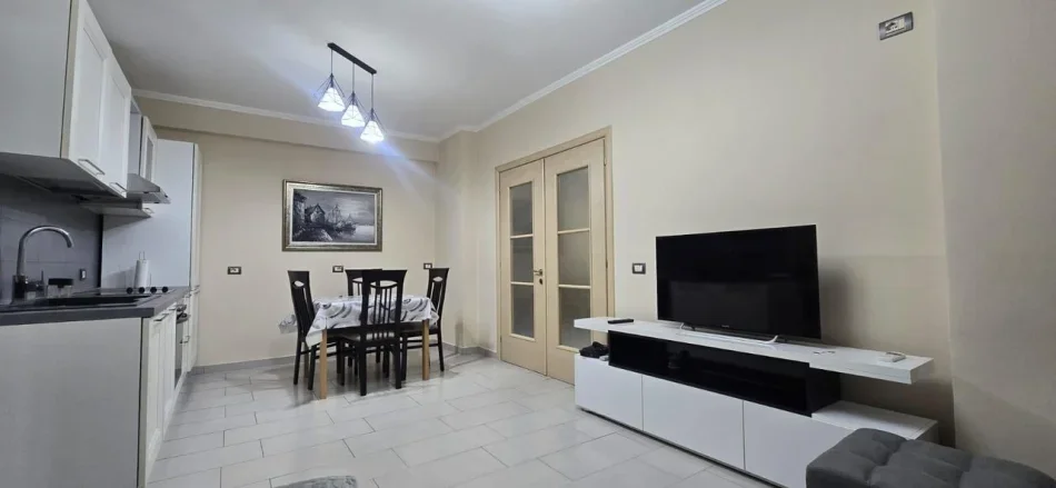 Tirane, jepet me qera apartament 2+1 Kati 5, 95 m² 500 € (Astir)