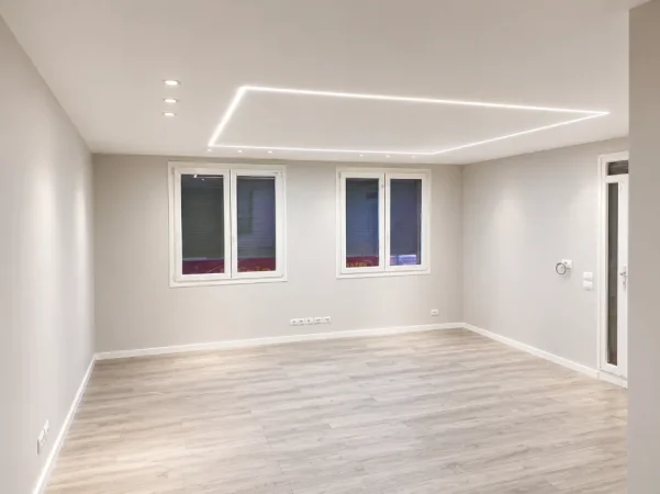 Tirane, jepet me qera ambjent biznesi Kati 0, 73 m² 1.500 € (Prane ETC)