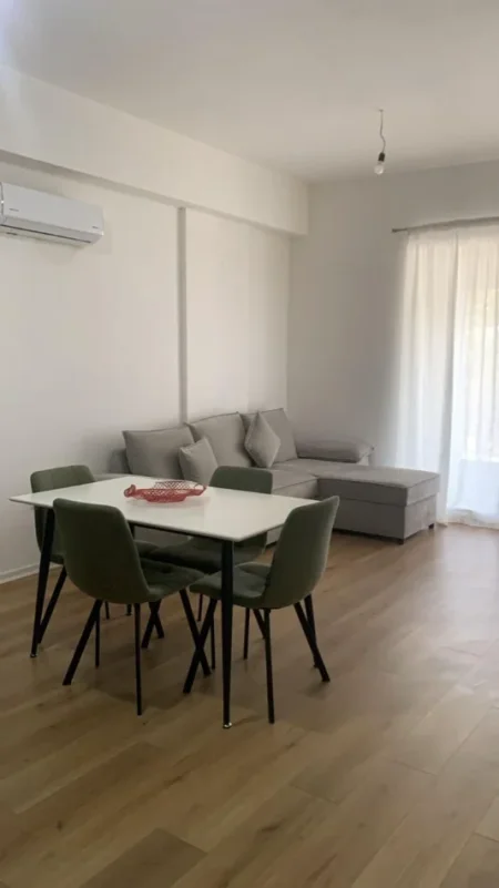Tirane, jap me qera apartament 1+1+Ballkon Kati 1, 60 m² 400 € (Residenca Kaimi)