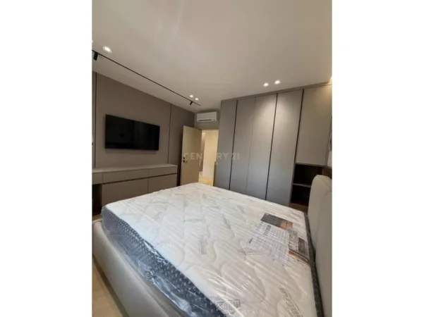 Tirane, jepet me qera apartament 1+1 Kati 4, 65 m² 1.000 € (myslym shyri)