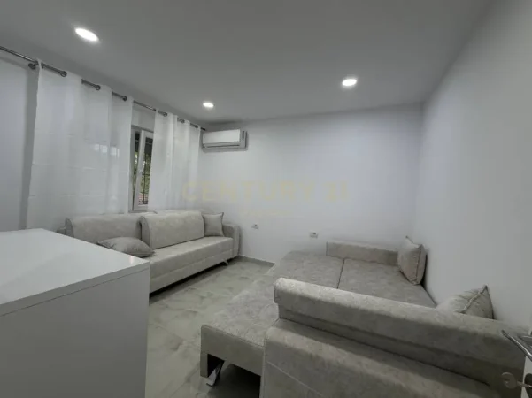 Tirane, jepet me qera apartament 2+1 Kati 2, 61 m² 600 € (Pediatria)