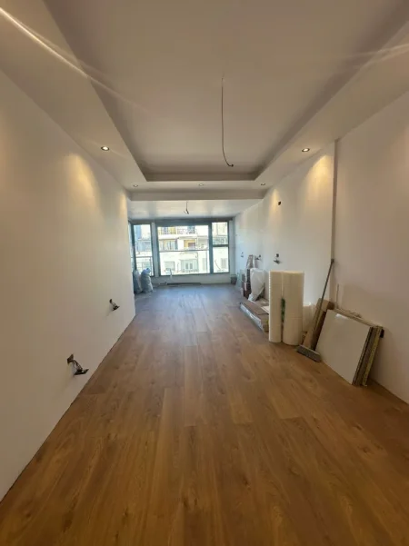 Tirane, shitet apartament 2+1+Ballkon Kati 10, 105 m² 290.000 € (Kompleksi Delijorgji)