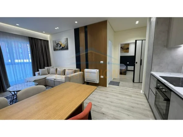 Tirane, jepet me qera apartament 1+1+Ballkon Kati 1, 59 m² 700 € (ish Dogana)