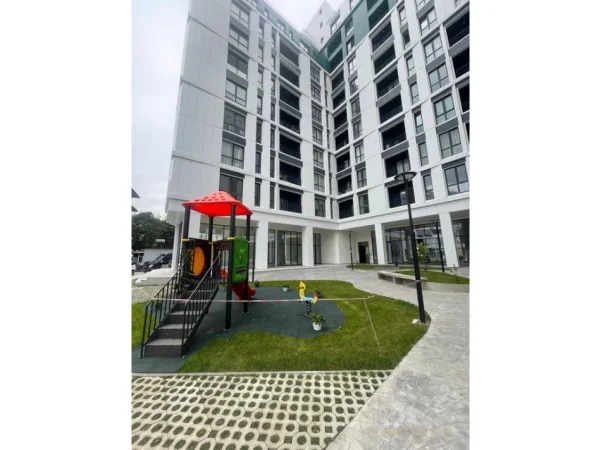 Tirane, shitet apartament 3+1+Ballkon Kati 4, 136 m² 415.000 € (komuna e parisit)