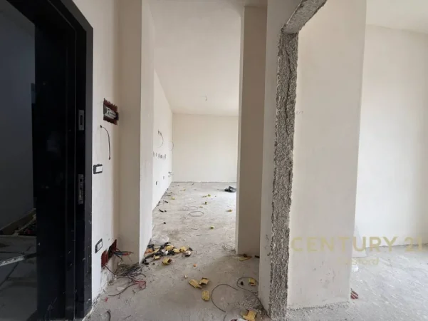 Tirane, shitet apartament 1+1 Kati 8, 56 m² 118.000 € (ish fusha aviacionit)