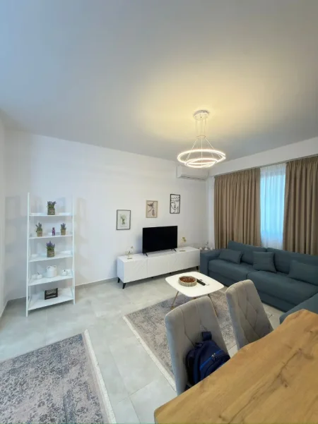 Tirane, jepet me qera apartament 1+1 Kati 5, 67 m² 530 € 