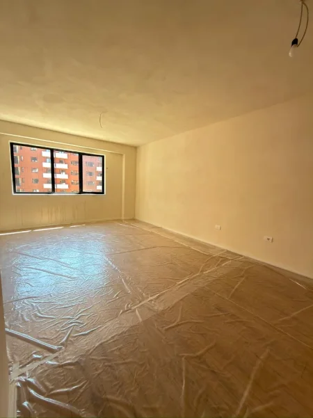 Tirane, jepet me qera Kati 3, 70 m² 450 € 