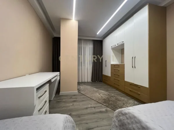 Tirane, jepet me qera apartament 3+1+Ballkon Kati 1, 145 m² 900 € (don bosko)