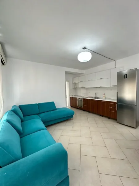 Tirane, jepet me qera apartament 2+1+Ballkon Kati 8, 90 m² 4.500 € (Astir)