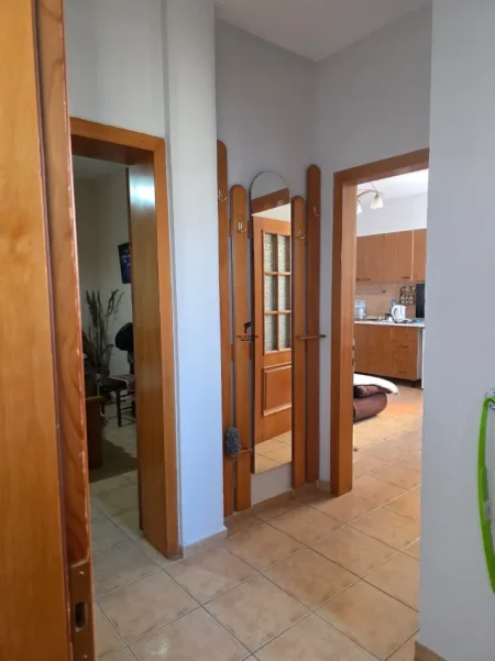 Shqiperi, jepet me qera 1+1 Kati 5, 60 m² 500 € 