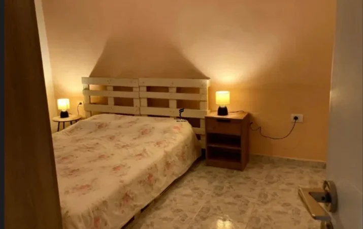 Tirane, jepet me qera apartament 1+1 Kati 2, 60 m² 450 € (VASIL SHANTO)