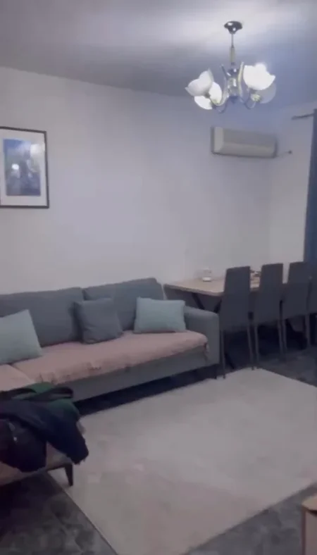 Tirane, jap me qera apartament 3+1+Aneks+Ballkon Kati 4, 92 m² 650 € (Rruga Irfan Tomini)