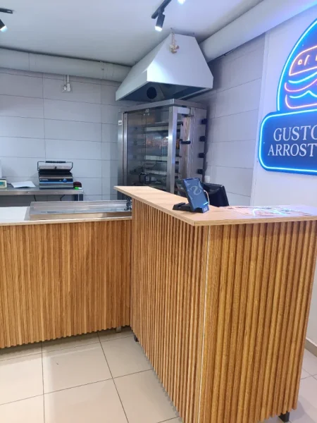 Shitet Biznes Restorant/Fast Food 2 milion Lek