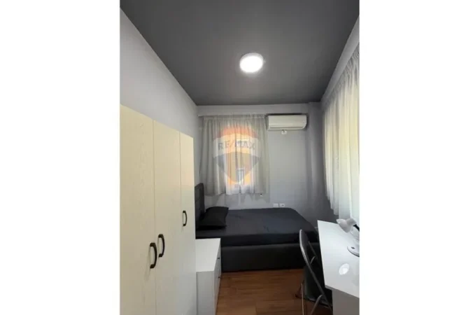 Tirane, jepet me qera apartament 2+1+Ballkon Kati 2, 85 m² 680 € (Kopshti Botanik)