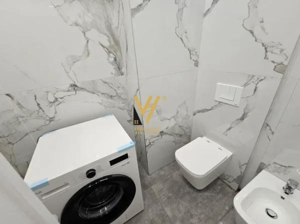 Tirane, jepet me qera apartament 1+1+Ballkon Kati 6, 80 m² 800 € (ZOGU I ZI)