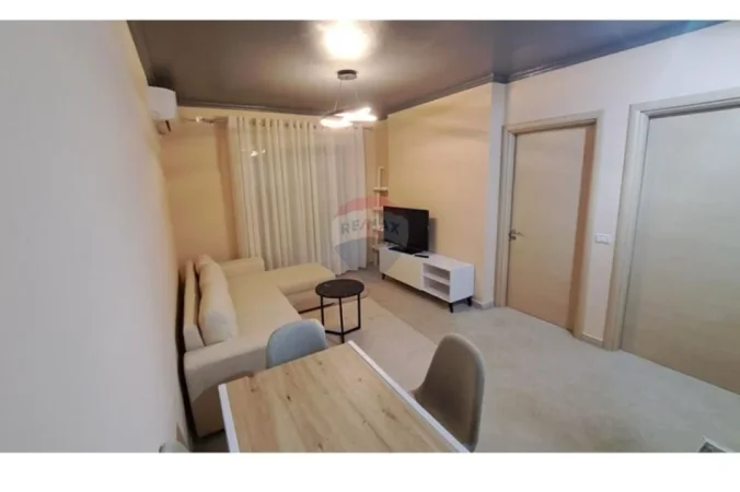 Tirane, shitet apartament 2+1+Ballkon Kati 5, 81 m² 240.000 € (Mine Peza)