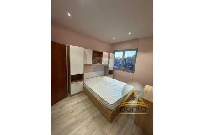 Jepet me qera apartament 3+1+Aneks+Ballkon Kati 6, 155 m² 1.400 €