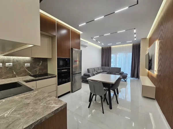 Tirane, jepet me qera apartament 2+1+Ballkon Kati 6, 82 m² 850 € (Zogu i Zi)