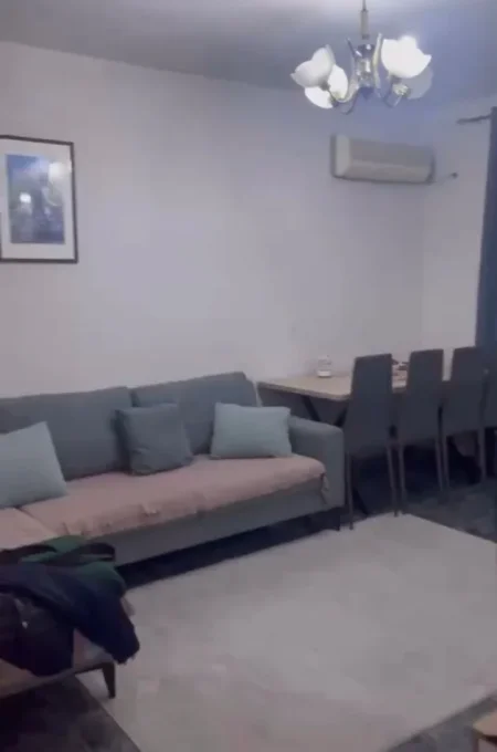 Tirane, jepet me qera apartament 3+1 Kati 4, 92 m² 650 € (Pallati Me Shigjeta)