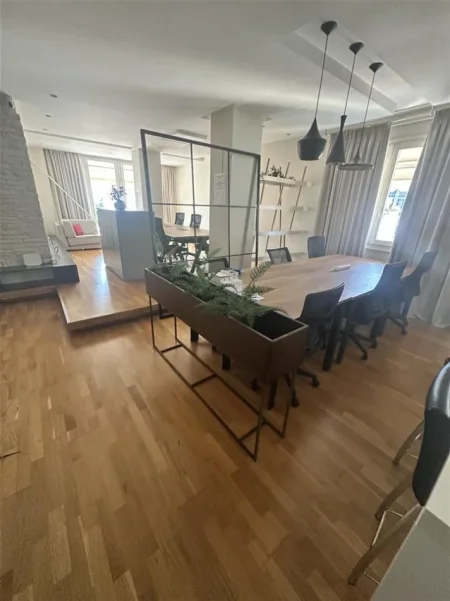 Tirane, jepet me qera zyre Kati 6, 140 m² 3.000 € (BLLOKU)