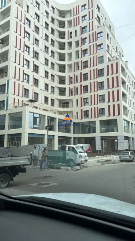 Tirane, jepet me qera apartament 1+1+Ballkon Kati 5, 73 m² 700 € 