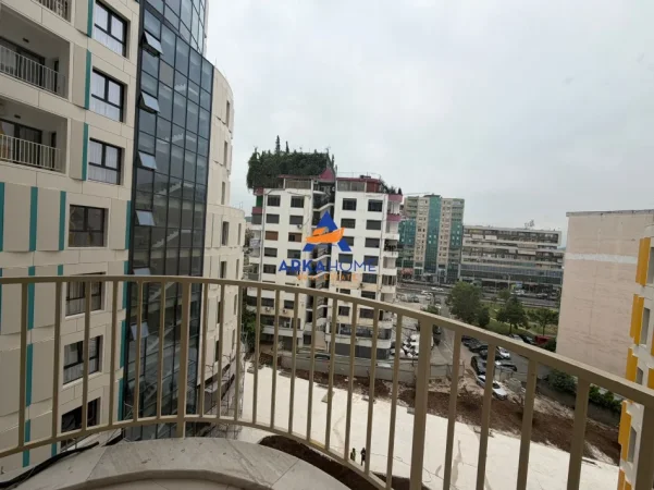 Tirane, jepet me qera apartament 1+1+Ballkon Kati 5, 73 m² 700 € 