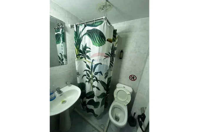 Vlore - Lungomare, shitet apartament 1+1 Kati 0, 28 m² 75.000 € (Lungomare, Vlorë)