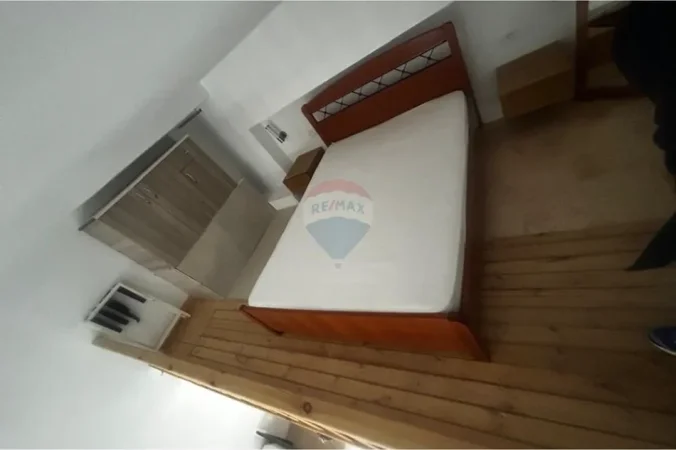 Vlore - Lungomare, shitet apartament 1+1 Kati 0, 28 m² 75.000 € (Lungomare, Vlorë)