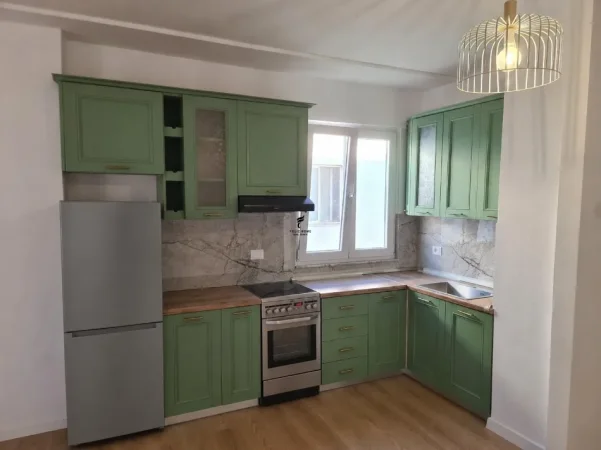 Tirane, jepet me qera apartament 2+1 Kati 9, 76 m² 550 € (ASTIR)