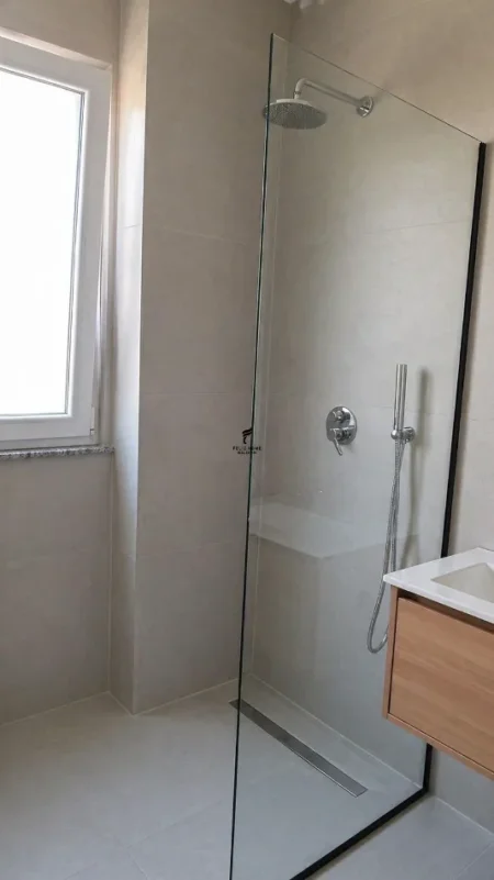 Tirane, jepet me qera apartament 2+1 Kati 9, 76 m² 550 € (ASTIR)