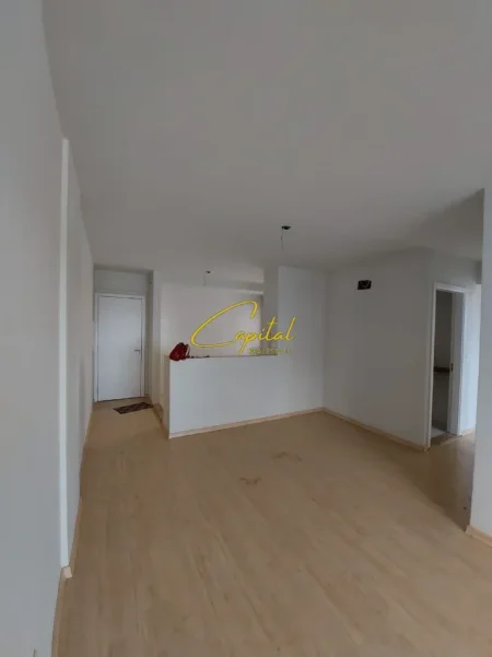 Tirane, jepet me qera zyre Kati 2, 80 m² 1.000 € (ISH BLLOKU)