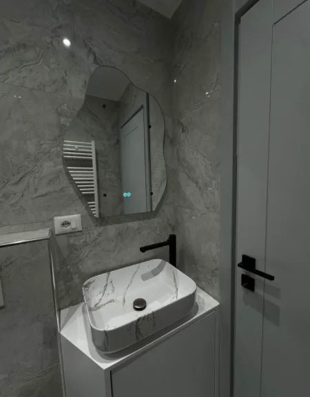 Tirane, shitet apartament 1+1 Kati 2, 55 m² 145.000 € (BRRYL)