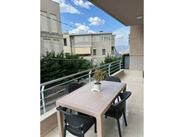Tirane, shitet apartament 1+1+Aneks+Ballkon Kati 2, 86 m² 165.000 € (Rruga Peti ,Liqeni i Thate)