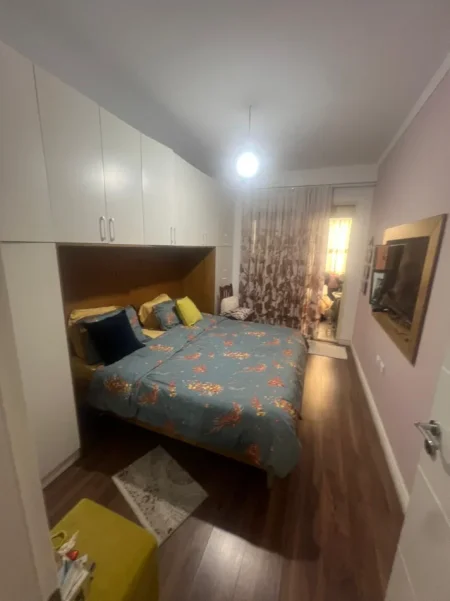 Tirane, shitet apartament 2+1 Kati 4, 123 m² 177.000 € (Pallatet e Tom Doshit)