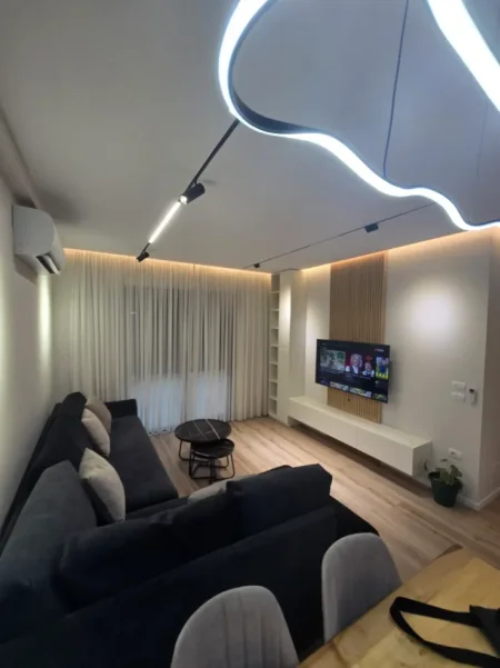 Tirane, shitet apartament 2+1+Aneks+Ballkon , 102 m² 260.000 € (xhamlliku , oxhaku)