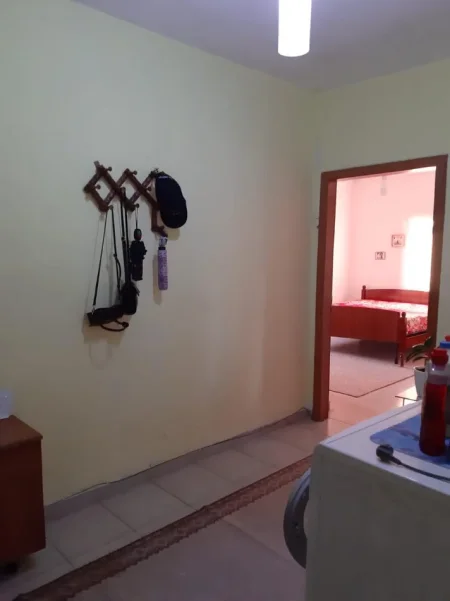 Tirane, jepet me qera apartament 1+1+Ballkon Kati 4, 65 m² 350 € 