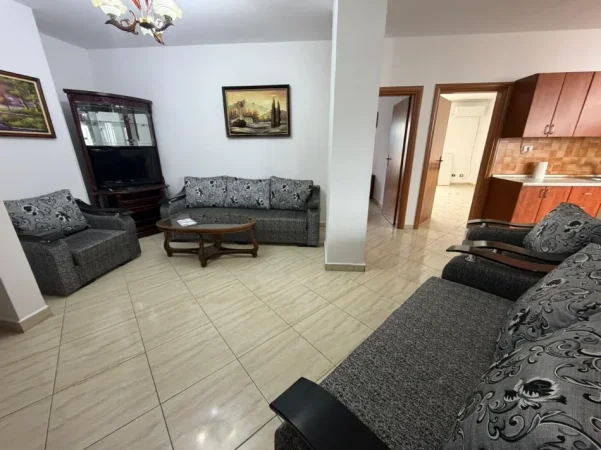 Tirane, jepet me qera apartament 2+1 Kati 5, (XHAMLLIK)