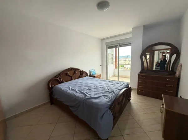 Tirane, jepet me qera apartament 2+1 Kati 5, (XHAMLLIK)