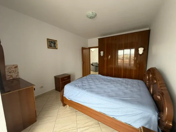 Tirane, jepet me qera apartament 2+1 Kati 5, (XHAMLLIK)